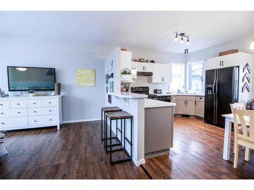 4709 Westbrooke Road, Blackfalds, AB - Indoor Photo Showing Kitchen