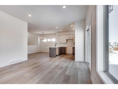 12 Ian Way, Sylvan Lake, AB - Indoor Photo Showing Kitchen