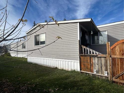 4506 50 Avenue, Bentley, AB 