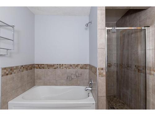 4515 48 Street, Innisfail, AB - Indoor Photo Showing Bathroom