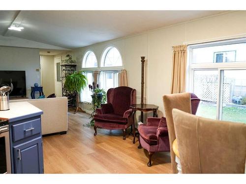 5016 47 Street, Hardisty, AB - Indoor Photo Showing Living Room