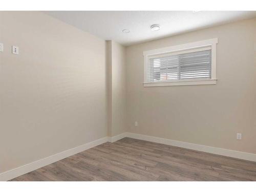 142 Beacon Hill Drive Sw, Fort Mcmurray, AB - Indoor Photo Showing Other Room