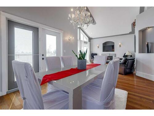 148 Iverson Close, Red Deer, AB - Indoor Photo Showing Dining Room