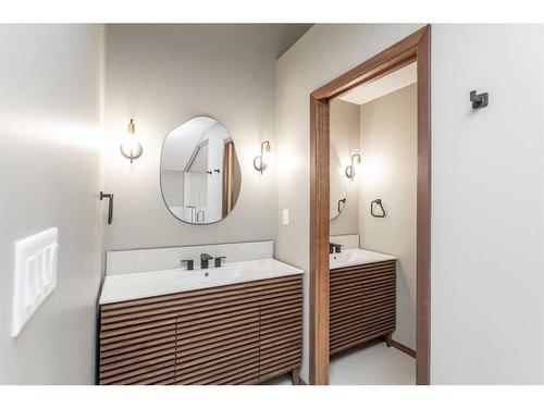 63 Addinell Close, Red Deer, AB - Indoor Photo Showing Bathroom