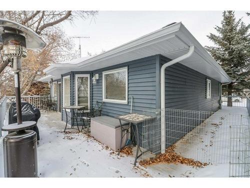 4804 Lake Street, Alix, AB - Outdoor With Exterior