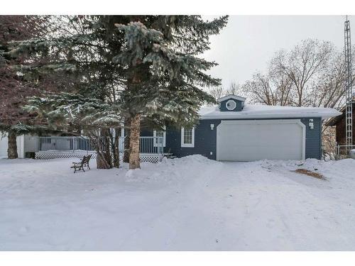 4804 Lake Street, Alix, AB - Outdoor