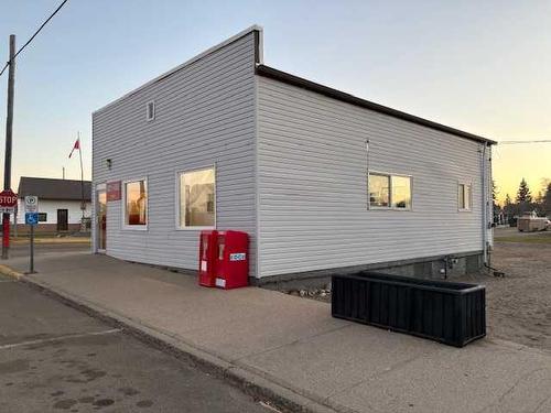 5040 49 Street, Hardisty, AB 