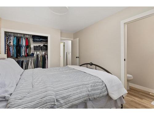 4419 67 Street, Camrose, AB - Indoor Photo Showing Bedroom