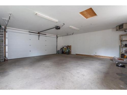 4419 67 Street, Camrose, AB - Indoor Photo Showing Garage