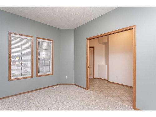 19 Jones Crescent, Red Deer, AB - Indoor Photo Showing Other Room