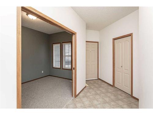 19 Jones Crescent, Red Deer, AB - Indoor Photo Showing Other Room