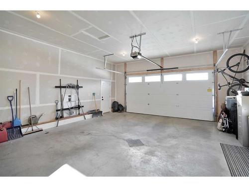 4918 58 Avenue, Rimbey, AB - Indoor Photo Showing Garage