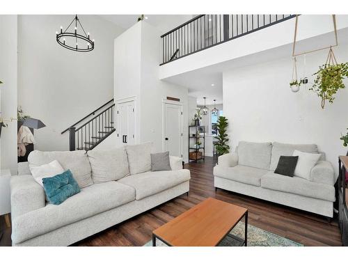 4918 58 Avenue, Rimbey, AB - Indoor Photo Showing Living Room