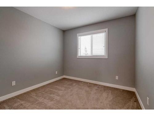 164 Hampton Close, Penhold, AB - Indoor Photo Showing Other Room