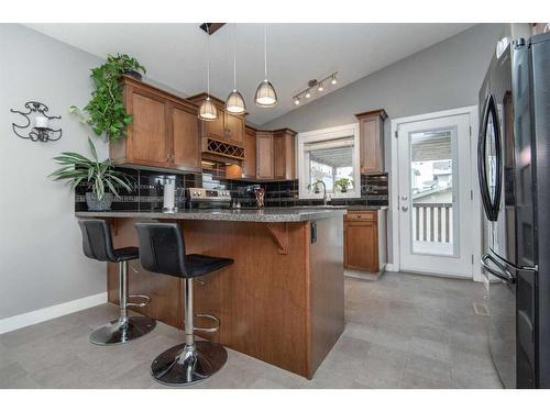 80 Trimble Close, Red Deer, AB - Indoor Photo Showing Kitchen