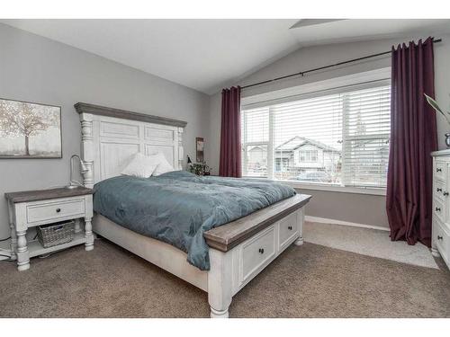 80 Trimble Close, Red Deer, AB - Indoor Photo Showing Bedroom