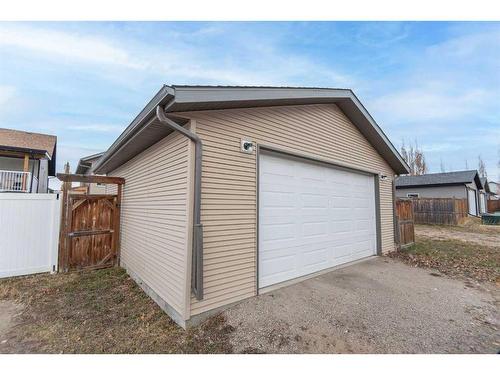 80 Trimble Close, Red Deer, AB - Outdoor With Exterior