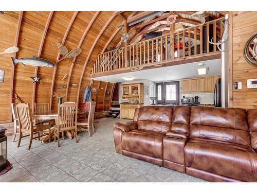 217-36078 Range Road 245 A, Rural Red Deer County, AB - Indoor Photo Showing Living Room