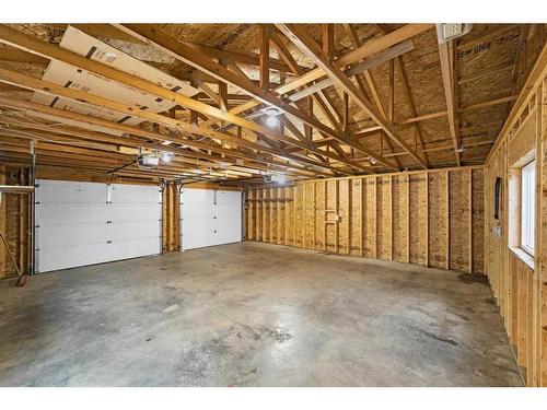 4910 52 Street, Lougheed, AB - Indoor Photo Showing Garage