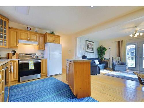 113 Vrolson Road, Bawlf, AB - Indoor Photo Showing Kitchen