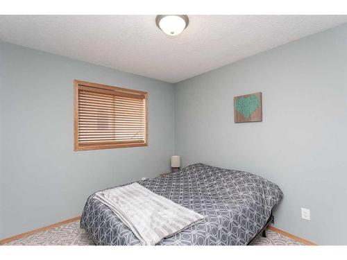 122 Langford Crescent, Red Deer, AB - Indoor Photo Showing Bedroom