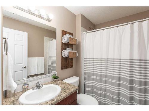 122 Langford Crescent, Red Deer, AB - Indoor Photo Showing Bathroom