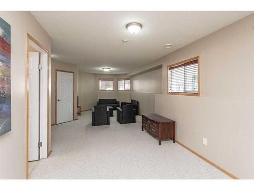 122 Langford Crescent, Red Deer, AB - Indoor Photo Showing Other Room