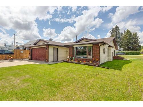 5416 50 Street, Rimbey, AB - Outdoor