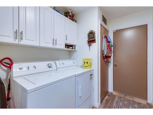 5416 50 Street, Rimbey, AB - Indoor Photo Showing Laundry Room