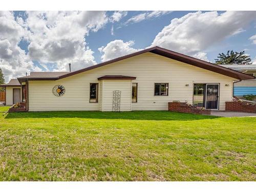 5416 50 Street, Rimbey, AB - Outdoor