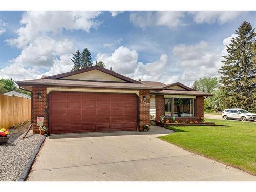 5416 50 Street, Rimbey, AB - Outdoor