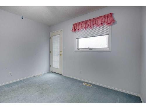 37 Liberty Close, Lacombe, AB - Indoor Photo Showing Other Room