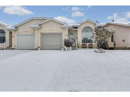 37 Liberty Close, Lacombe, AB - Outdoor With Facade