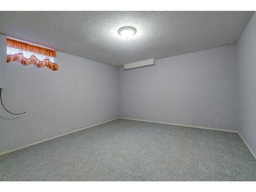 37 Liberty Close, Lacombe, AB - Indoor Photo Showing Other Room