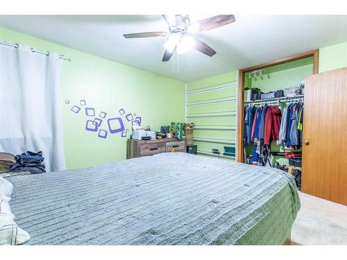 4607 55 Street, Stettler, AB - Indoor Photo Showing Bedroom