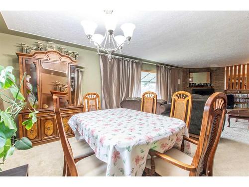 4607 55 Street, Stettler, AB - Indoor Photo Showing Dining Room