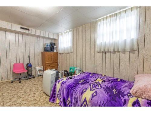 4607 55 Street, Stettler, AB - Indoor Photo Showing Bedroom