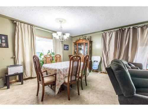 4607 55 Street, Stettler, AB - Indoor Photo Showing Dining Room