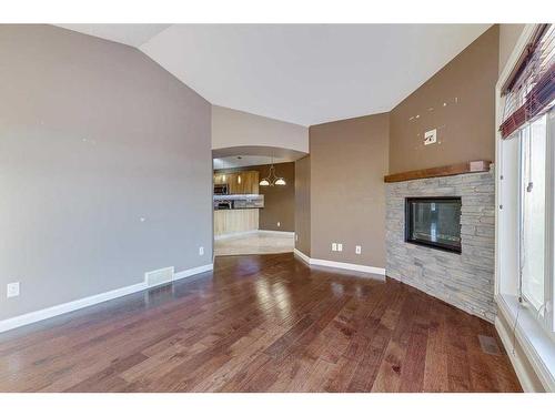 81 Portway Close, Blackfalds, AB - Indoor With Fireplace