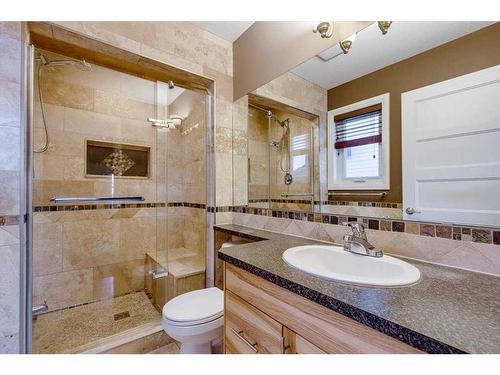 81 Portway Close, Blackfalds, AB - Indoor Photo Showing Bathroom