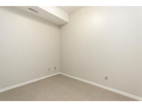 104-69 Ironstone Drive, Red Deer, AB - Indoor Photo Showing Other Room