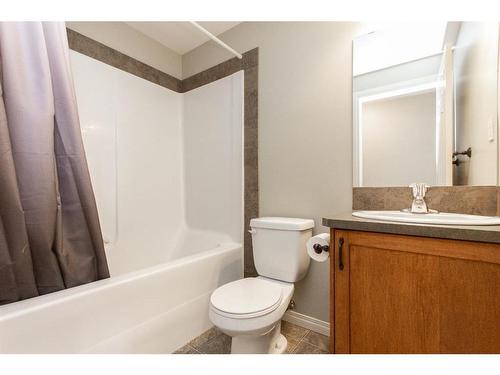 104-69 Ironstone Drive, Red Deer, AB - Indoor Photo Showing Bathroom