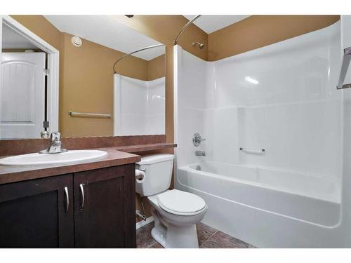 1216-31 Jamieson Avenue, Red Deer, AB - Indoor Photo Showing Bathroom