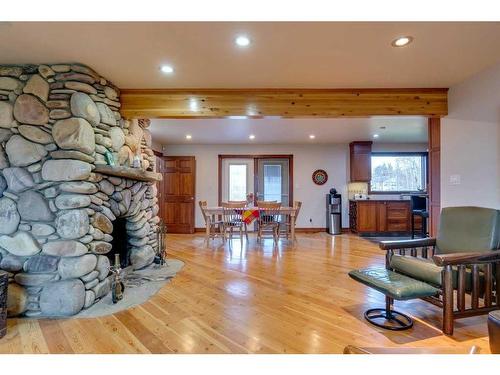 17 Oak Avenue, Okotoks, AB - Indoor Photo Showing Living Room With Fireplace