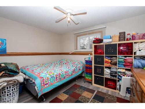 27110 Township Road 395, Rural Lacombe County, AB - Indoor Photo Showing Bedroom