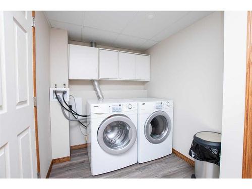 27110 Township Road 395, Rural Lacombe County, AB - Indoor Photo Showing Laundry Room