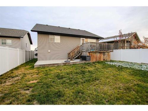 199 Cedar Square, Blackfalds, AB - Outdoor With Exterior