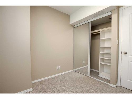 7-80 Piper Drive, Red Deer, AB - Indoor Photo Showing Other Room