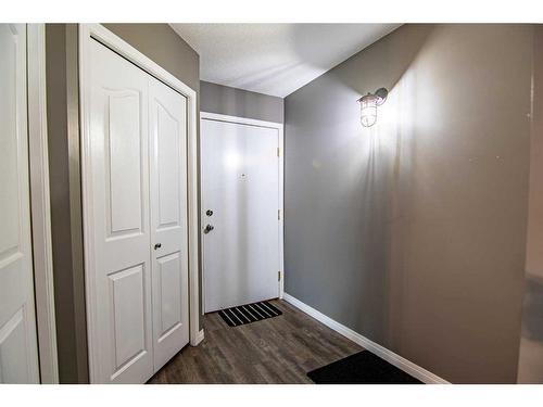 101-60 Lawford Avenue, Red Deer, AB - Indoor Photo Showing Other Room