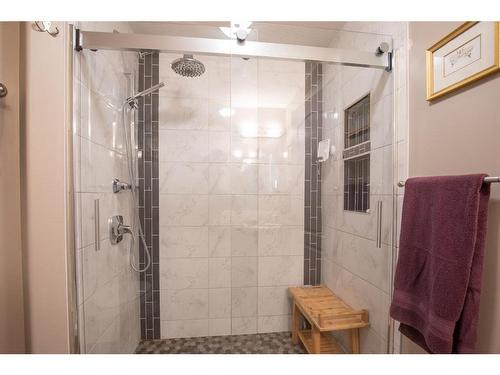 12 Ammeter Close, Red Deer, AB - Indoor Photo Showing Bathroom